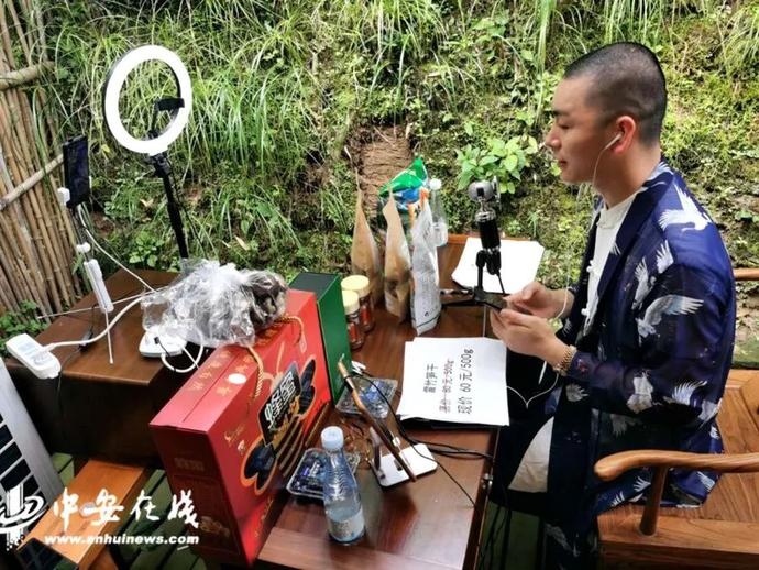 “帶貨”帶到斷貨！七位駐村第一書(shū)記組團夸家底（附中獎名單）